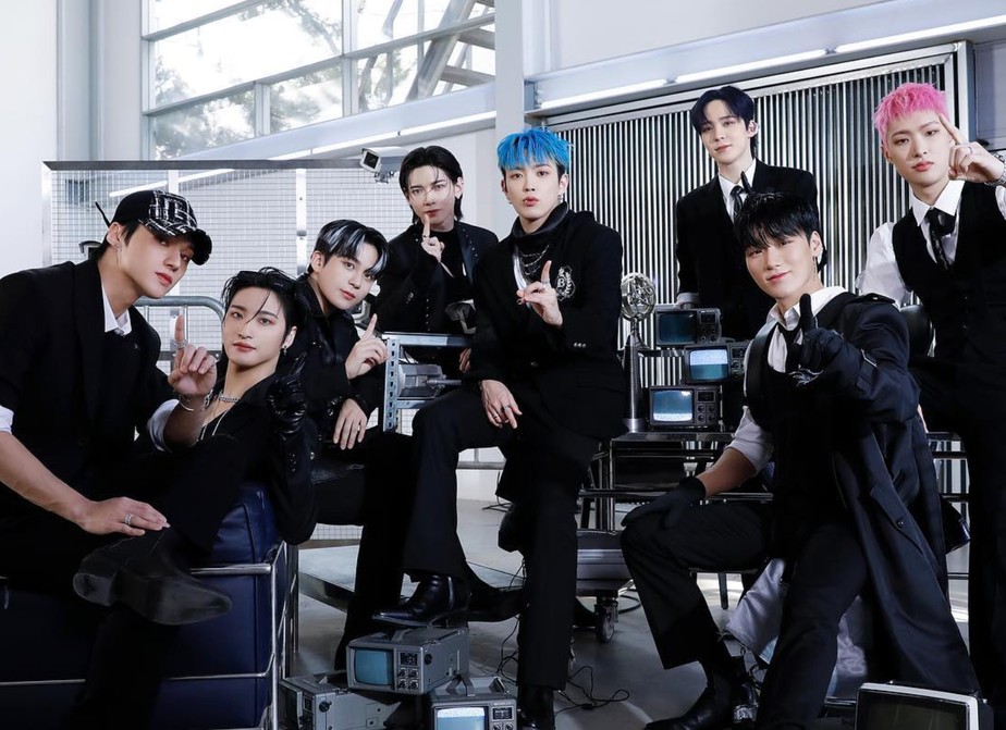 ATEEZ faz comeback com mini-álbum e lança MV poderoso de 'BOUNCY