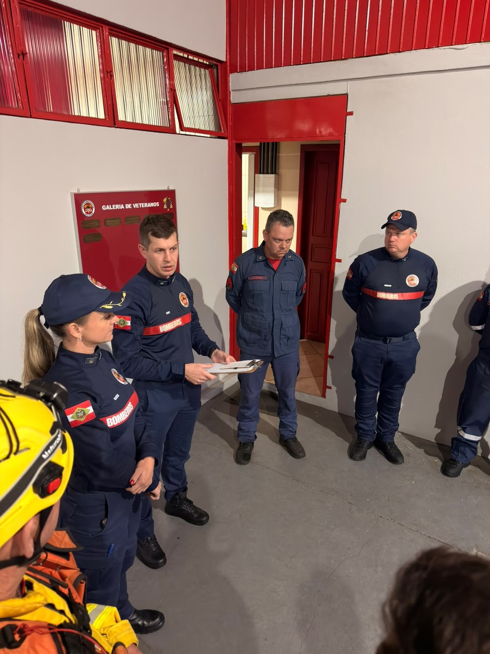 Corpo de Bombeiros de Santa Catarina busca helicóptero com o cantor Rick — Foto: Divulgação | CBMSC