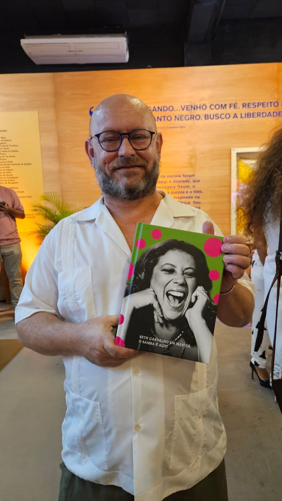  Escritor e professor Luiz Antônio Simas — Foto: Divulgação