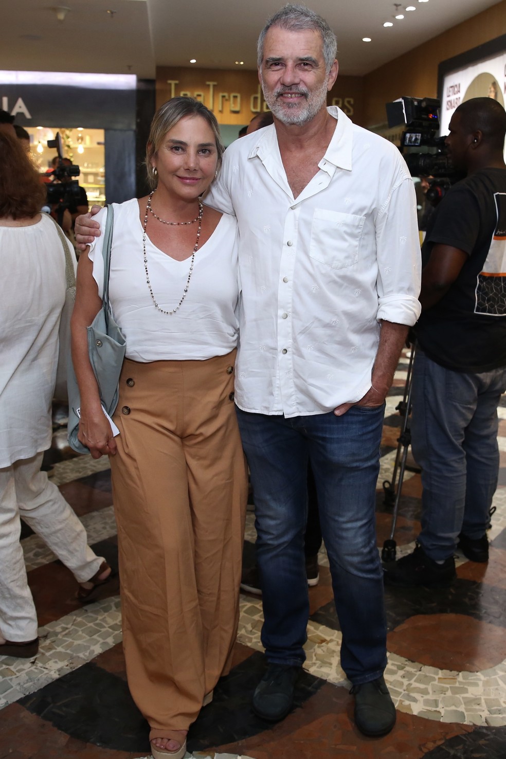 Heloísa Perissé e o marido, Mauro Farias — Foto: Roberto Filho/Brazil News