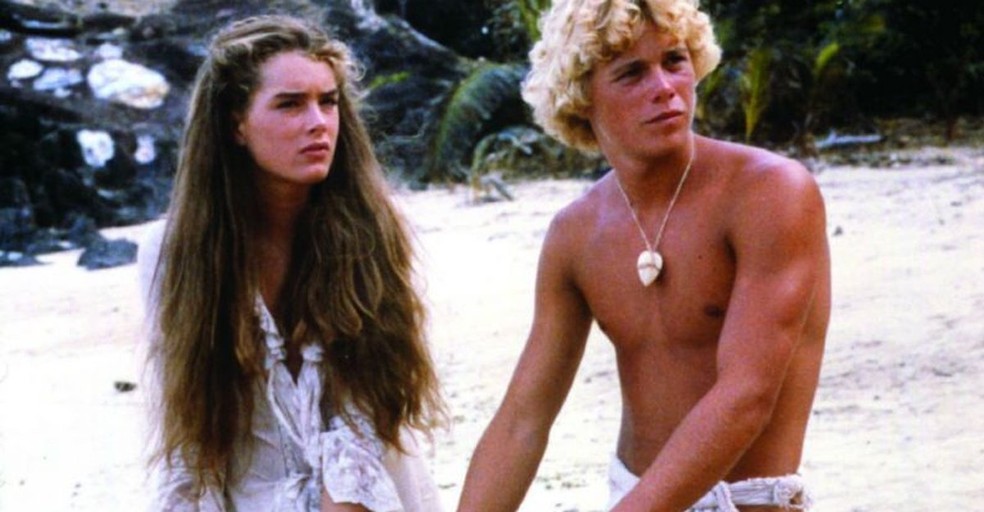 Brooke Shields e Christopher Atkins em A Lagoa Azul (1980) — Foto: Divulgação