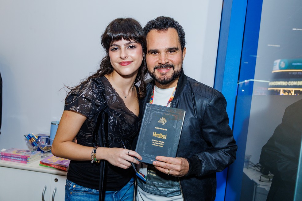 Isabella Fonseca e o pai, Luciano — Foto: Divulgação/Caldi Comunicação