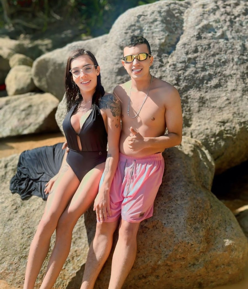Gabrielly Miguel e o novo namorado, Vinicius Augusto — Foto: Reprodução/Instagram
