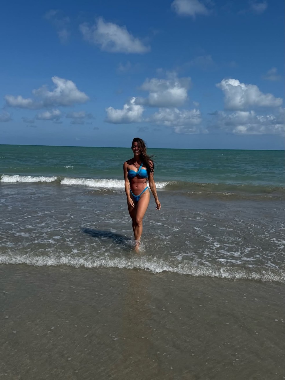 Maria Joana em praia de Maragogi, em Alagoas — Foto: Reprodução/Instagram
