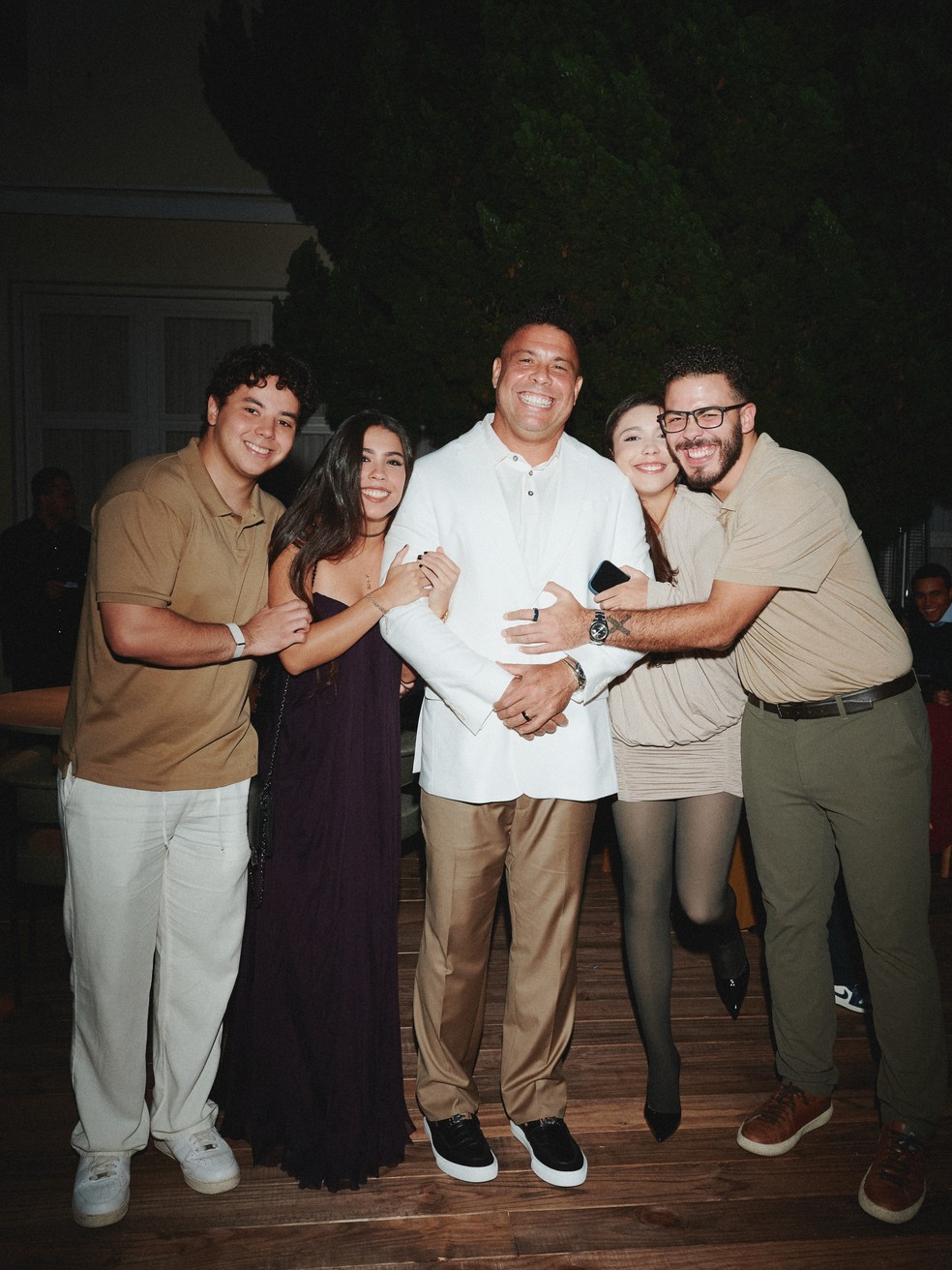 Ronaldo com os filhos: Alex, Maria Sofia, Maria Alice e Ronald — Foto: Reprodução/Instagram