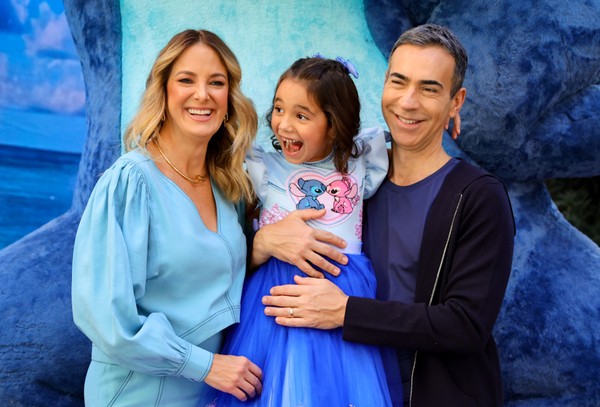 Cesar Tralli doa brinquedos de filha com Ticiane para funcionários da ...