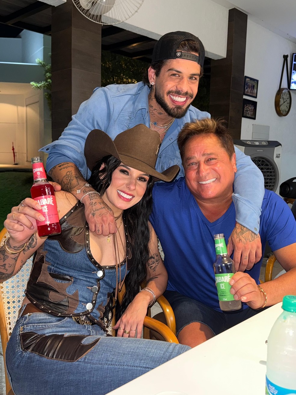 Z&eacute; Felipe e Ana Castela encerram dia com Leonardo &mdash; Foto: Reprodu&ccedil;&atilde;o/Instagram