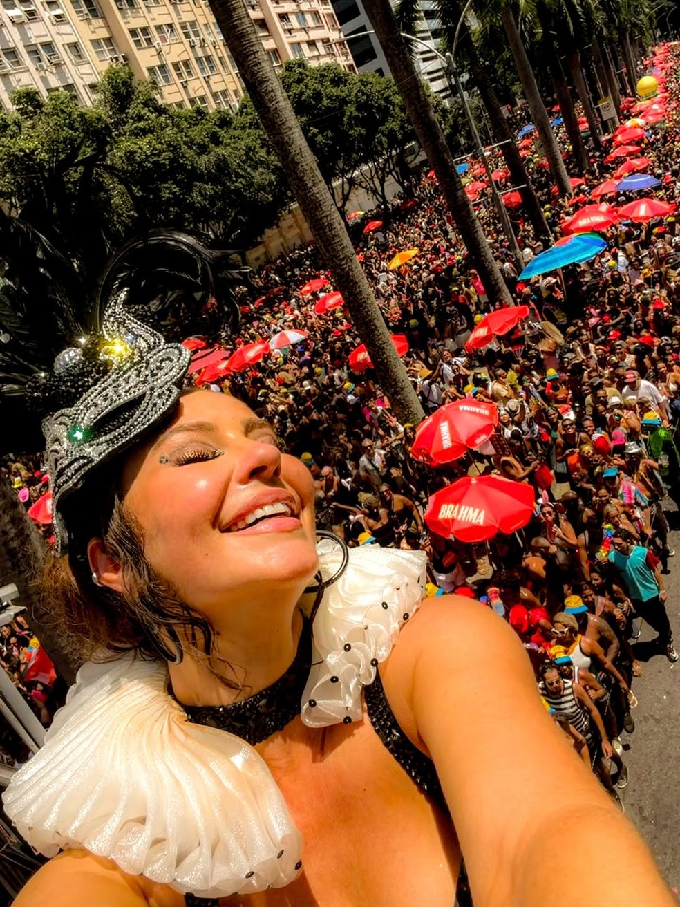 Paolla Oliveira abre álbum de fotos do mês de fevereiro — Foto: Reprodução/ Instagram