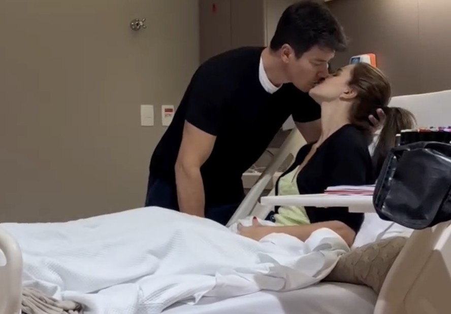 Rodrigo Faro se emociona com alta de Vera Viel: 'Nunca solte a mão de quem  você ama'