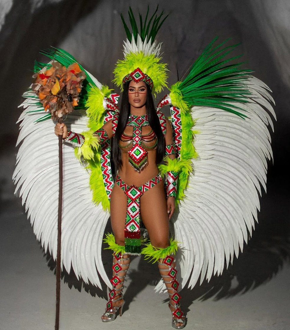 Isabelle Nogueira, musa da Grande Rio — Foto: @maurojorgefotografia