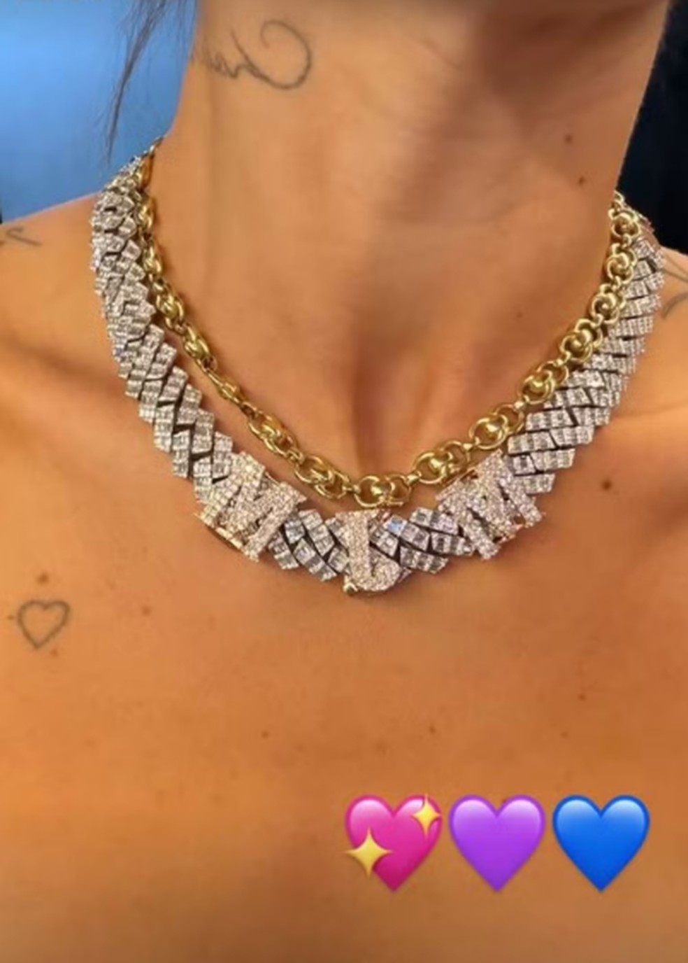 Virginia Fonseca exibiu nos stories, no final de 2025, o cordão com iniciais dos filhos — Foto: Reprodução/Instagram