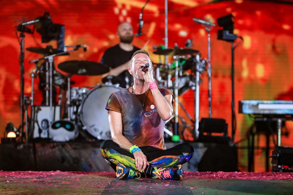 Coldplay canta com filhos de Caetano Veloso no primeiro show da turnê ...