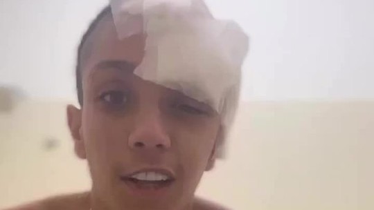 Vídeo: Influenciador Meno Kabrinha dança e sorri em hospital após levar tiro na cabeça