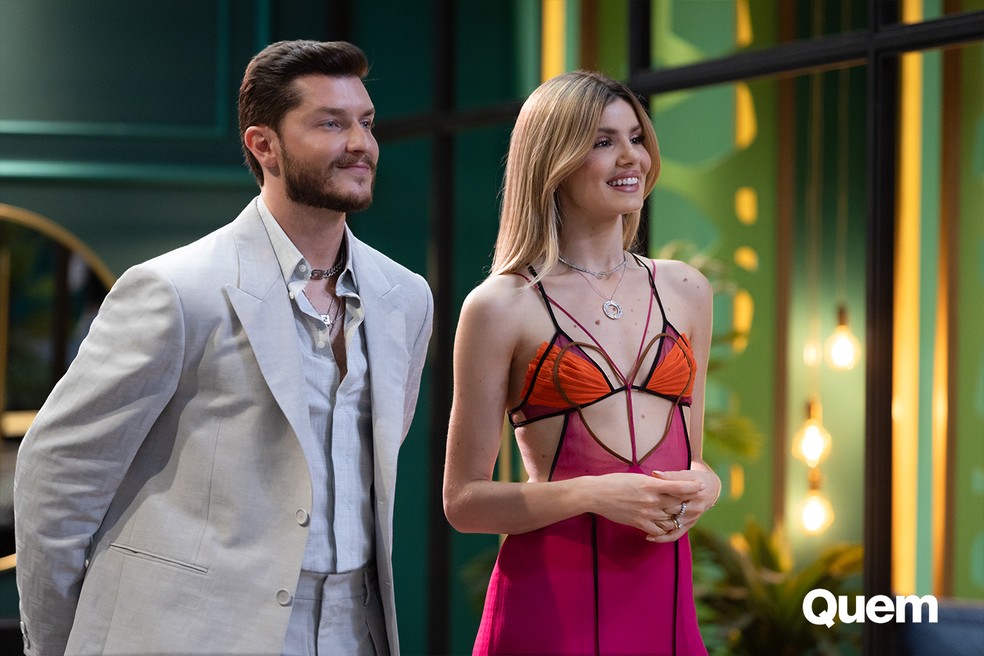 Camila Queiroz e Klebber Toledo estreiam novo 'Casamento às Cegas