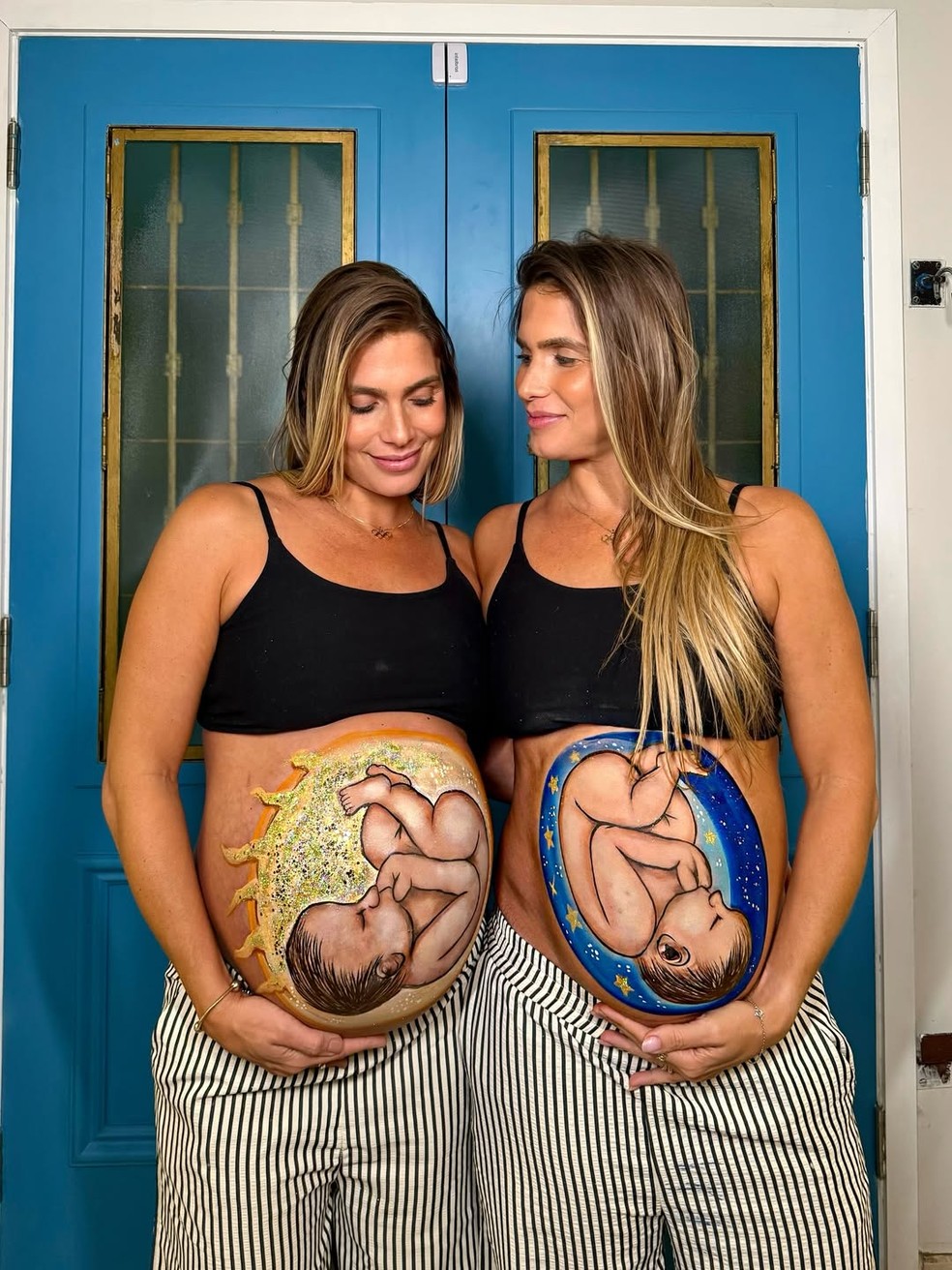 Bia e Branca Feres mostram barrigas pintadas: 'Gravidez sincronizada'