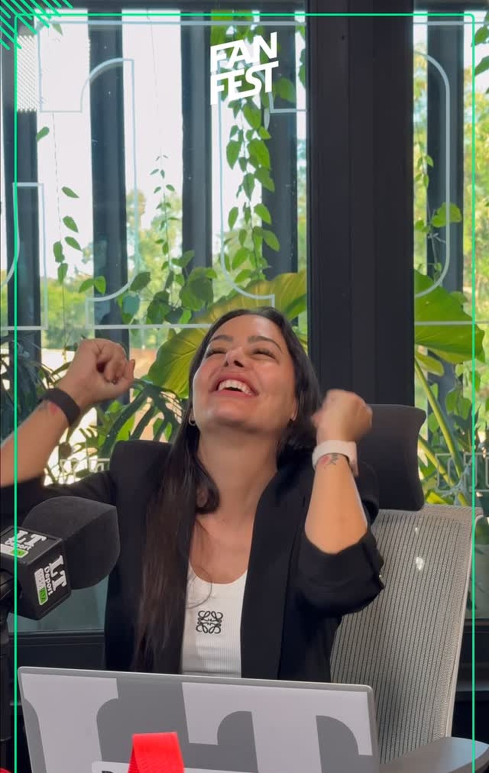 Larissa Riquelme durante cobertura esportiva — Foto: Reprodução | Instagram