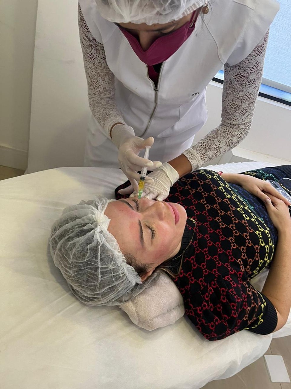 Ju Isen faz reversão de preenchimentos faciais — Foto: Divulgação|CO Assessoria