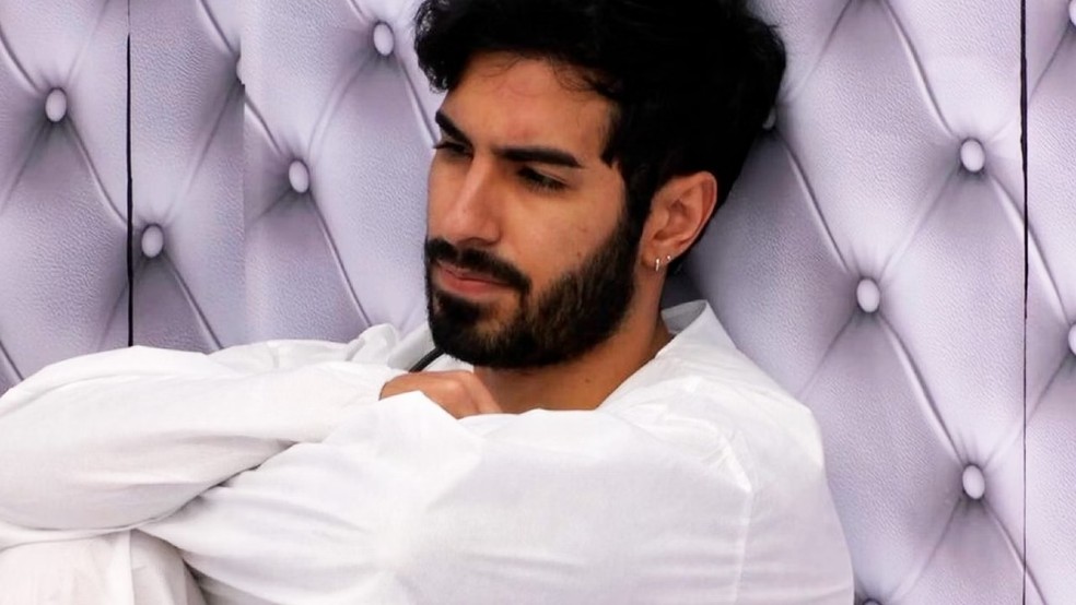 Ricardinho desiste do Quarto Branco do BBB 26 — Foto: Globoplay