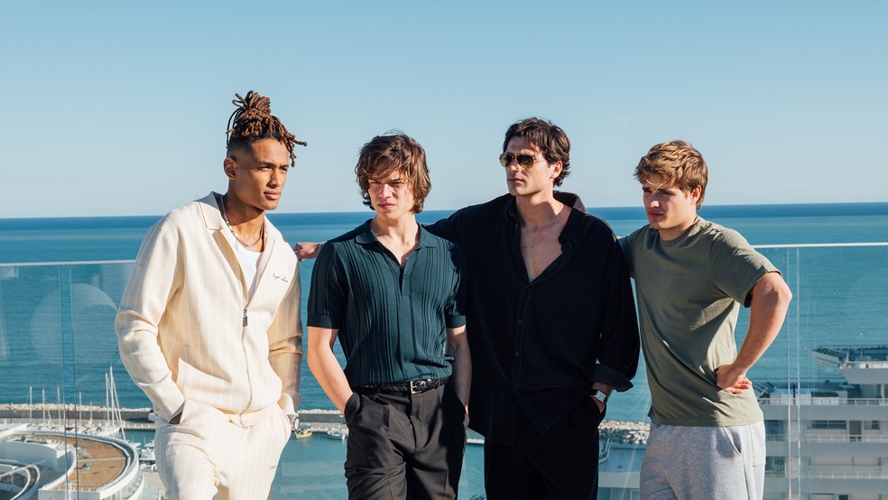 Madior Fall, Felix Nebel, Baptiste Masseline e Esteban Vial em 'Campus Drivers' — Foto: Divulgação/Prime Video