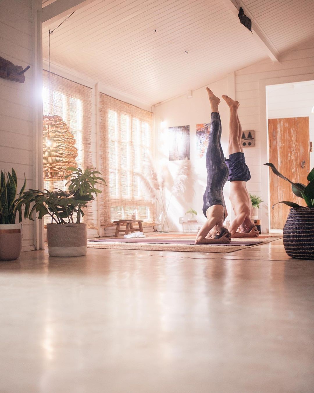 Fernanda Lima e Rodrigo Hilbert em prática de yoga — Foto: Reprodução/Instagram