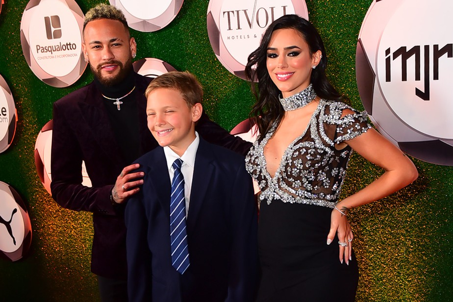 Bruna Biancardi parabeniza o enteado, primogênito de Neymar: 'Estaremos  sempre ao seu lado'