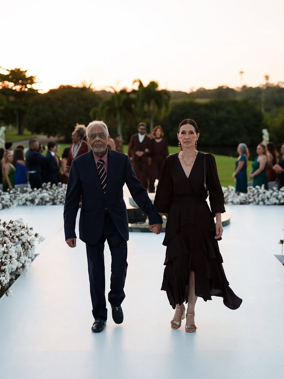 Gilberto Gil parabeniza Juliette e Kaique Cerveny após casamento — Foto: Reprodução/Instagram