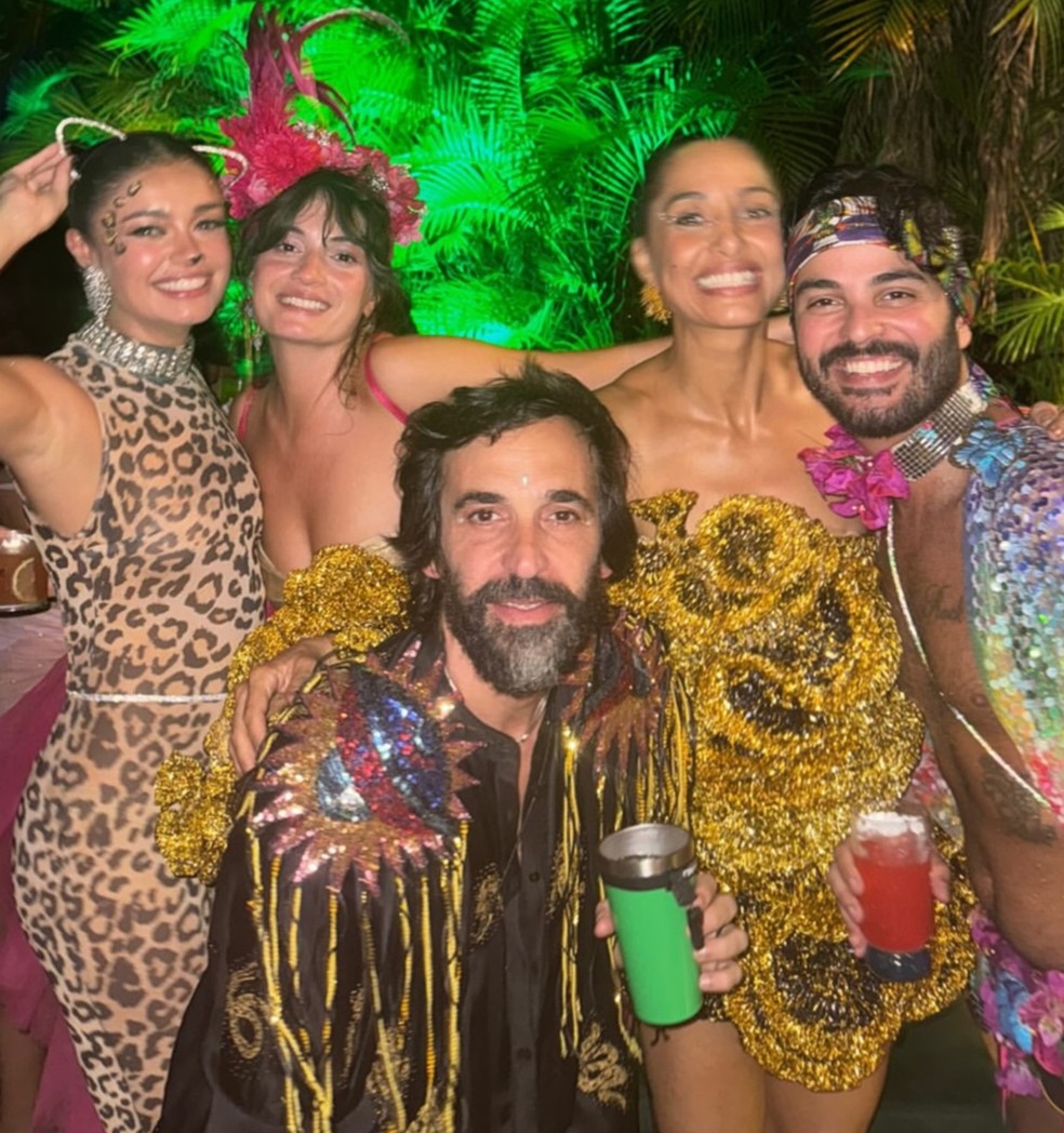 Sophie Charlotte, Elen Clarice, Julio Andrade, Camila Pitanga e André Nicolau — Foto: Reprodução/Instagram