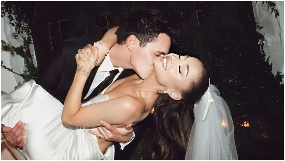 Ariana Grande and Dalton Gomez got married in May 2021 - Photo: Reproducção/Instagram