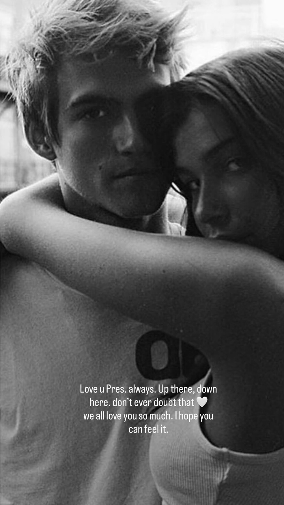 Charlotte D'Alessio homenageia o ex-namorado Presley Gerber (1999-2026), filho de Cindy Crawford e Rande Gerber — Foto: Reprodução/Instagram