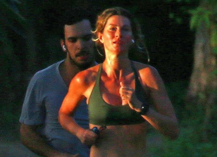 Gisele Bündchen foi vista com Joaquim Valente na Costa Rica