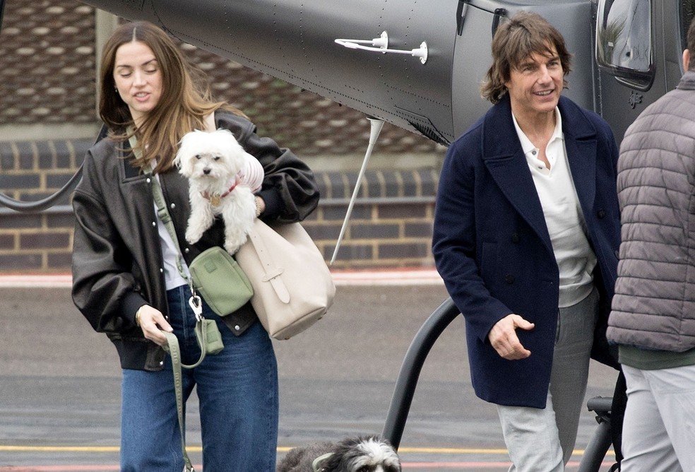Ana de Armas e Tom Cruise — Foto: Grosby Group