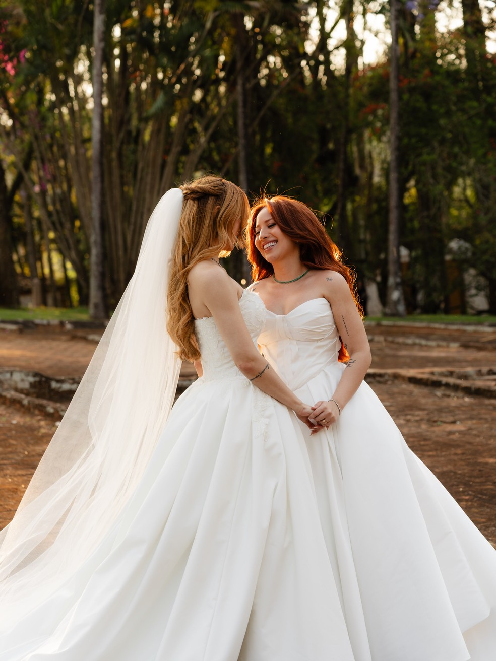 Mari Fernandez comemora um ano de casamento com Júlia Ribeiro — Foto: Reprodução/Instagram