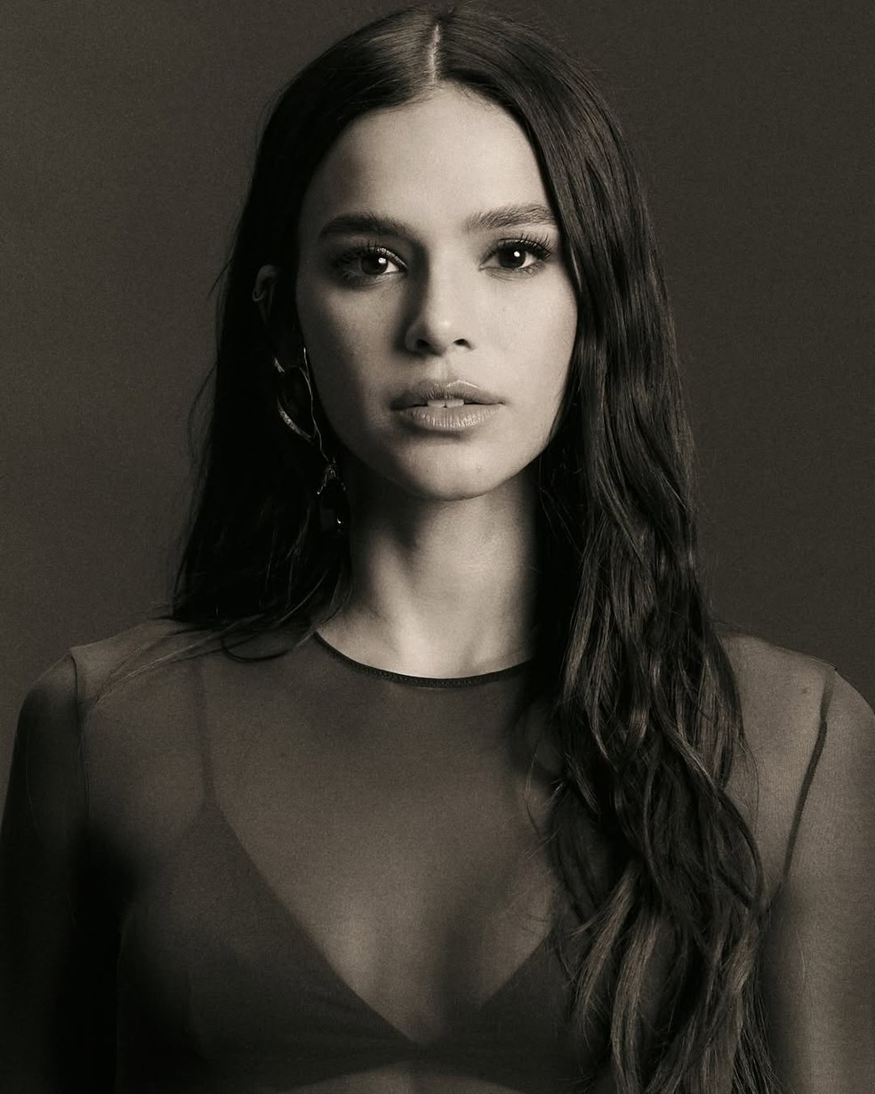Bruna Marquezine abre &aacute;lbum de fotos de fest&atilde;o de 30 anos &mdash; Foto: reprodu&ccedil;&atilde;o/instagram