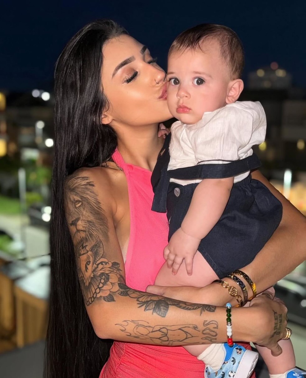 Bia Miranda e o filho, Kaleb — Foto: Reprodução/Instagram