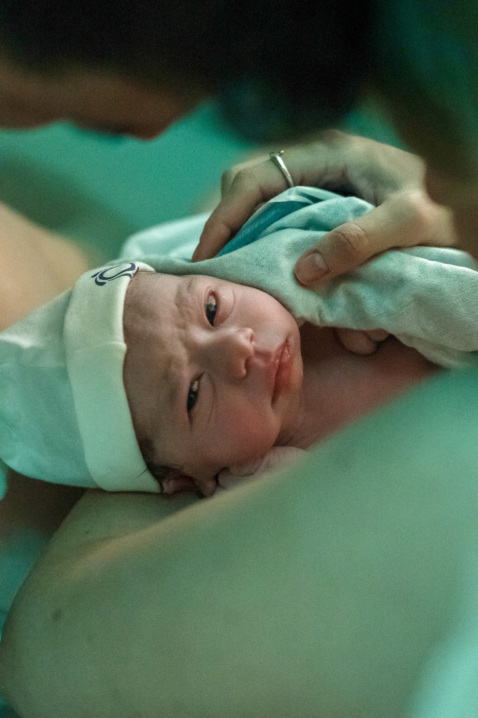 Esther, filha caçula de Karoline Kleine e Julio Rocha — Foto: Pedro Sabino