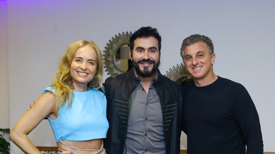 Famosos prestigiam show de Padre Fábio de Melo no Rio de Janeiro