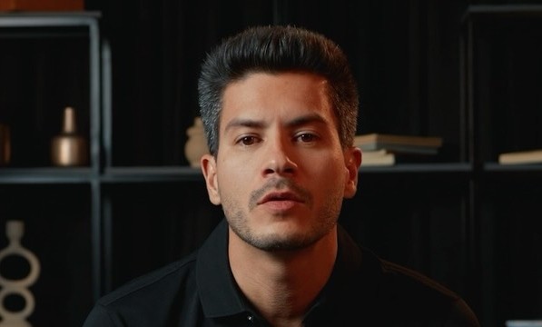 Advogado de Arthur Aguiar em ação de despejo diz: 'Ele não desejou que chegasse nesta situação'