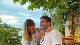 André Martinelli e Isabelle Sawetz anunciaram o fim do namoro em agosto deste ano — Foto: Reprodução do Instagram