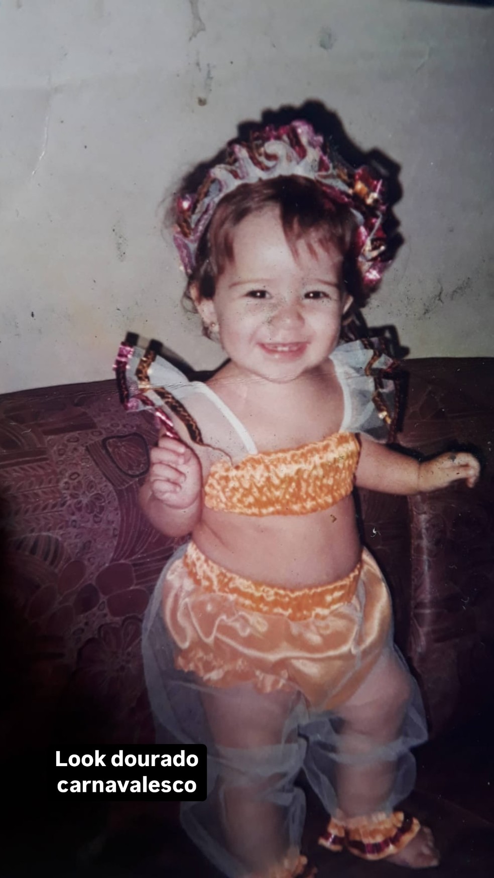 Karoline Lima resgata fotos da infância e semelhança com a filha, Cecília, choca internautas — Foto: Reprodução/Instagram
