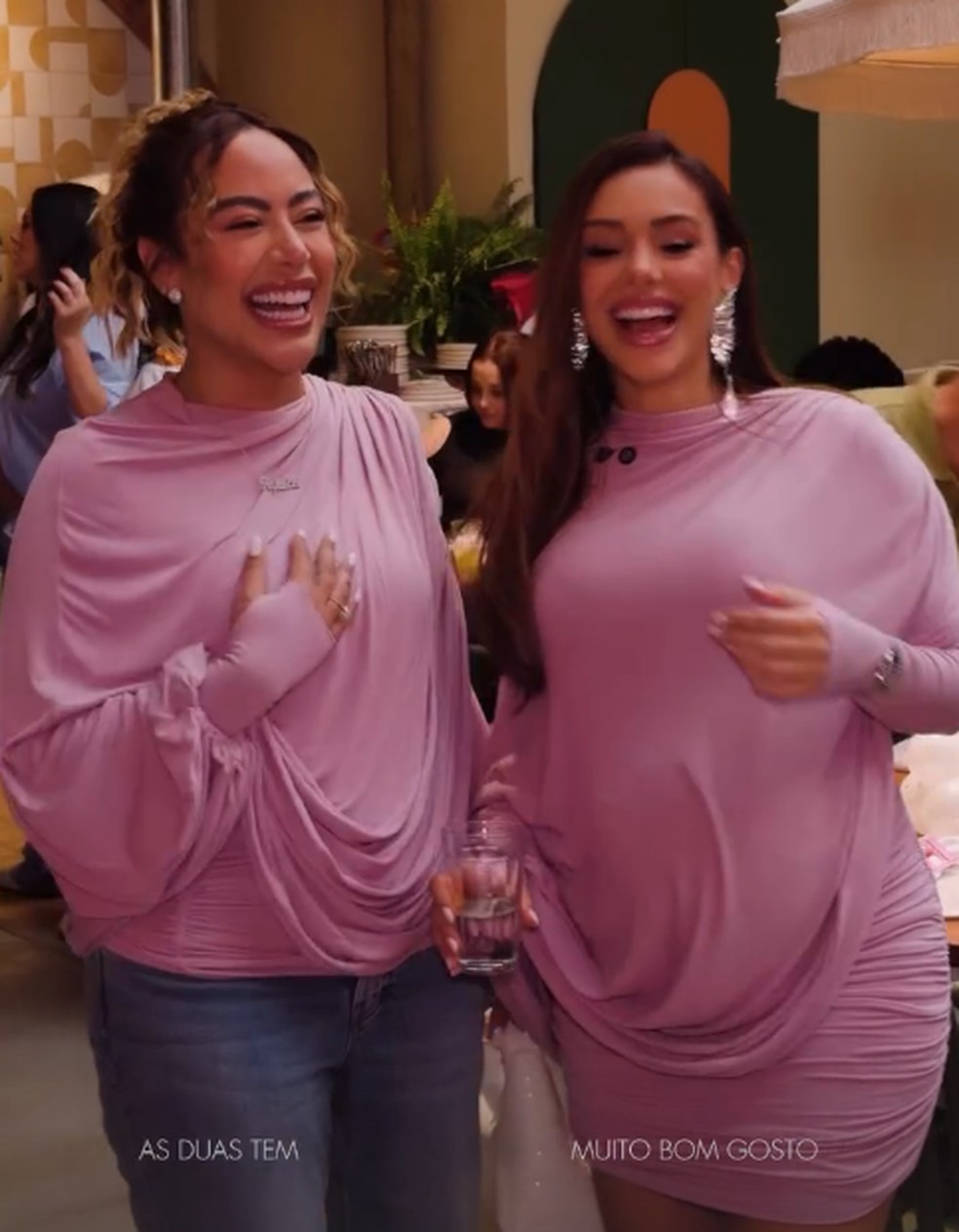 Bruna Biancardi e irmã de Neymar surgem com a mesma roupa no aniversário de Mavie; veja — Foto: Reprodução/Instagram