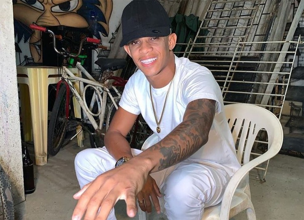 Mc Biel Xcamoso morreu aos 24 anos de idade após acidente de carro — Foto: Reprodução / Instagram