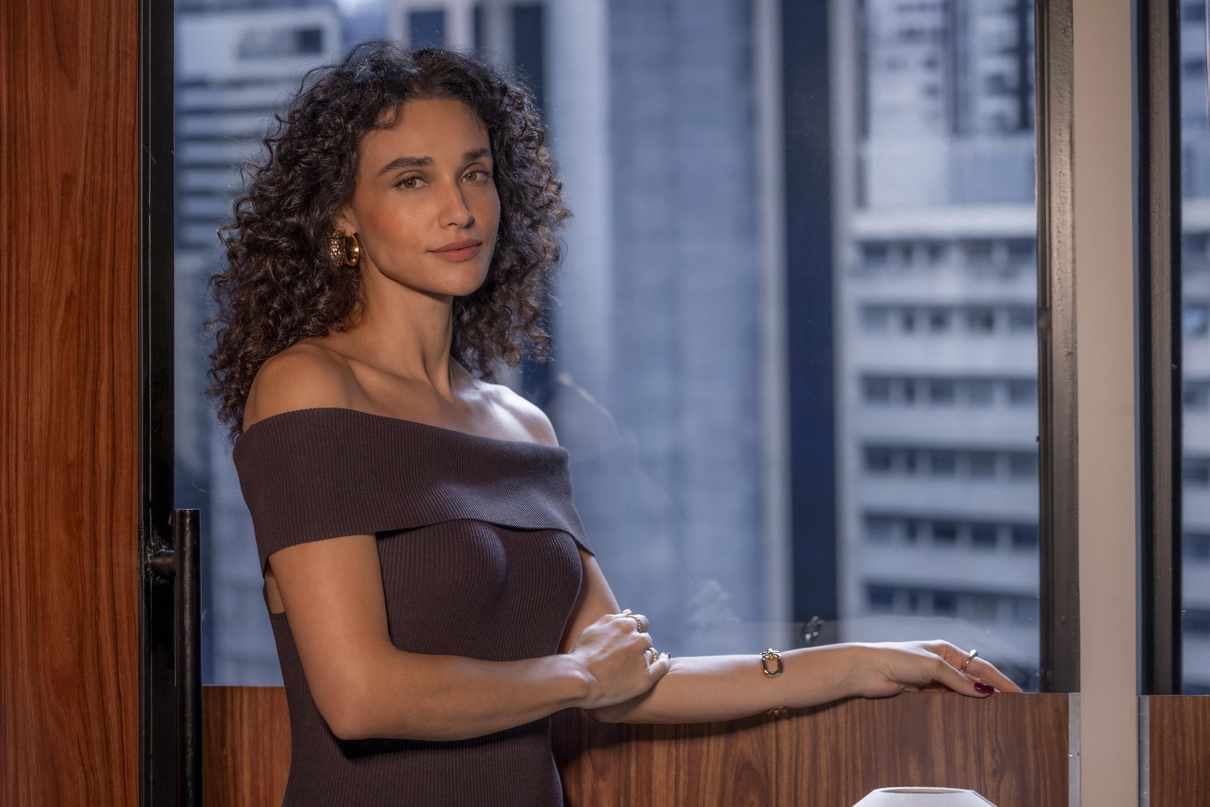 Fora de 'Avenida Brasil 2', Débora Nascimento volta à TV em 'Lá na Minha Terra': 'Irrecusável' - Foto