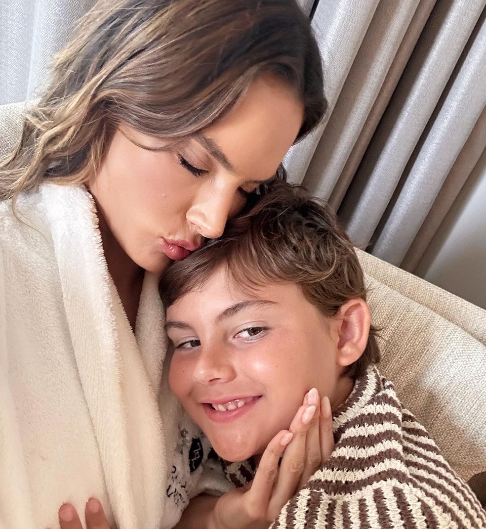 Alessandra Ambrósio e filhos — Foto: Reprodução: Instagram