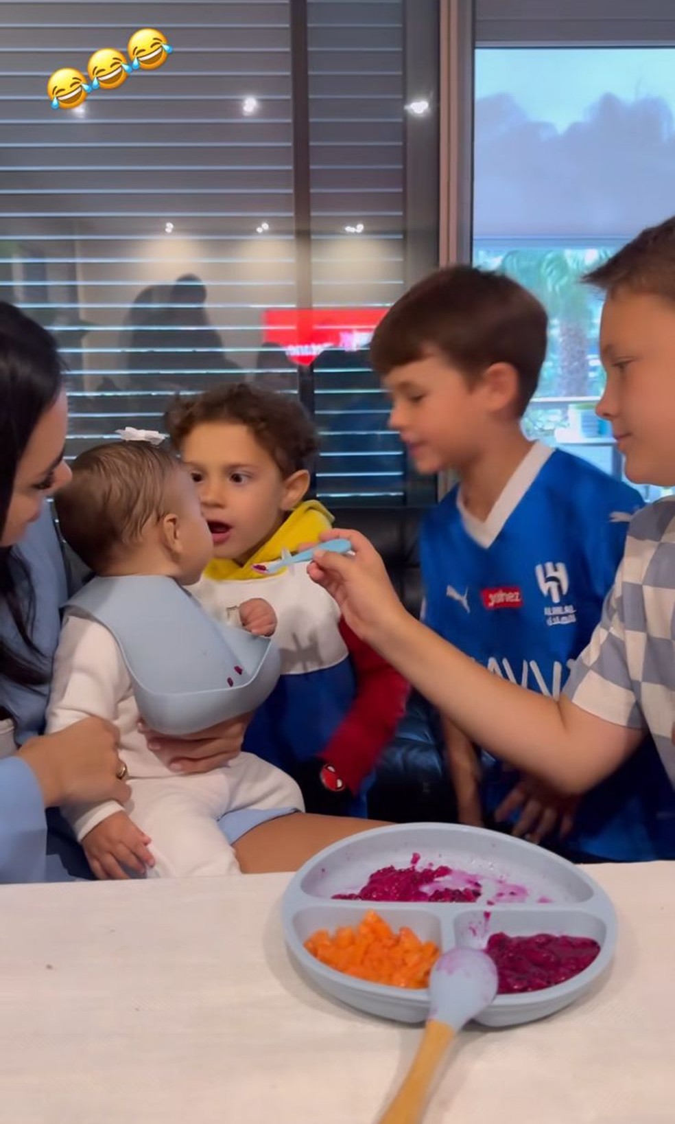 Bruna Biancardi com Davi Lucca e Mavie — Foto: Reprodução/Instagram