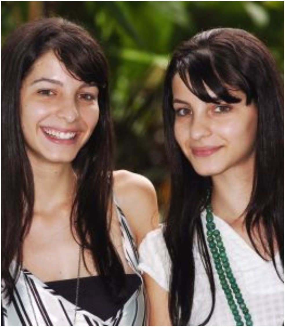 Giselle Batista com a irmã em 'Malhação' — Foto: Reprodução/Globo