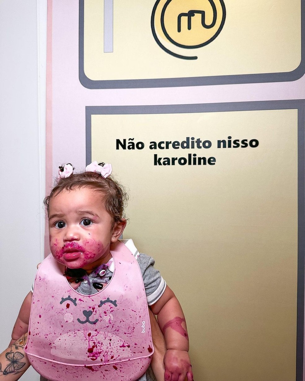 Karoline Lima organiza festa de 8 meses para filha Cecília  — Foto:   Reprodução/Instagram