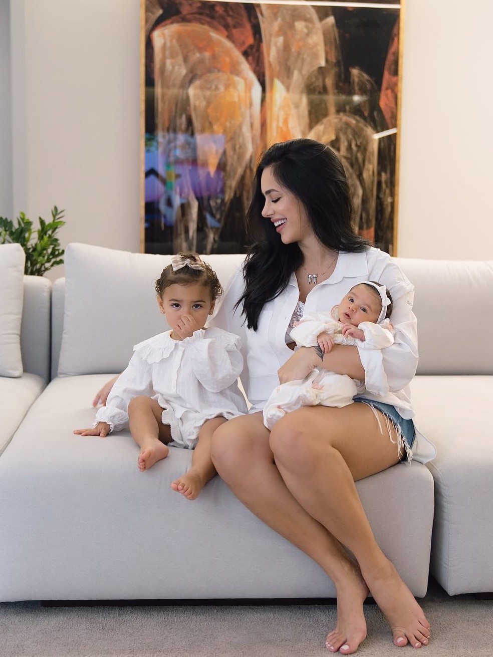 Bruna Biancardi abre álbum de fotos de vida em família com Neymar, Mavie e Mel — Foto: Reprodução/Instagram