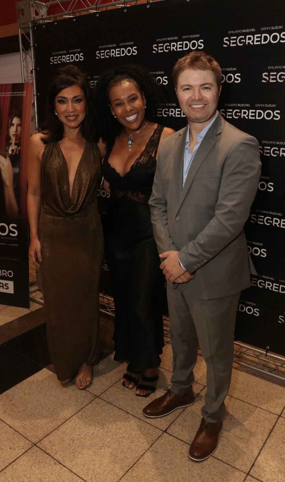 Lembra dela? Ex-BBB Sol Vega prestigia Danni Suzuki no cinema