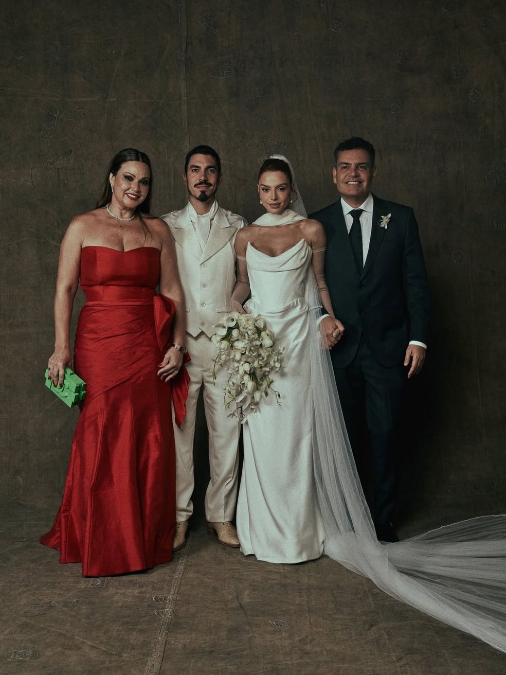 Giovanna Lancellotti mostra novas fotos de casamento com Gabriel David — Foto: Reprodução/Instagram