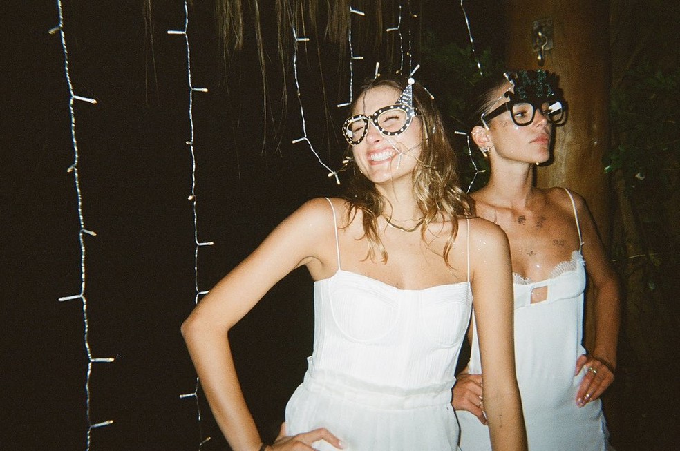 Sasha Meneghel e Bruna Marquezine — Foto: Instagram